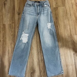 Hollister ultra high-rise Dad Jean